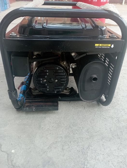 Движок генератор ASTRA KOERA AST 3700E