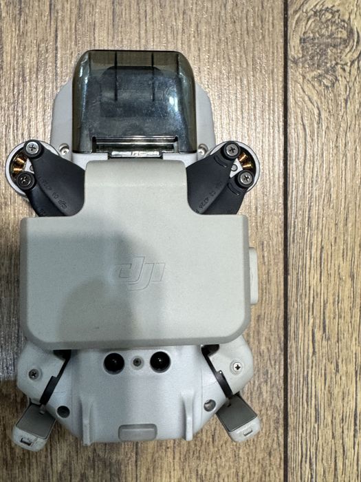 Продам DJI Mini 2 Fly More Combo