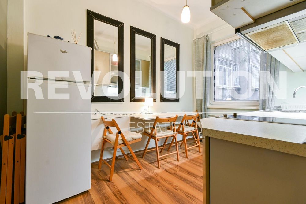 Дава се под наем Двустаен апартамент в София, Център - 65 кв.м за 766 € - Снимка #5