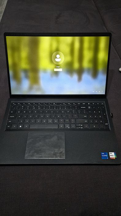Laptop Dell Vostro 15 3530 – i5 gen 13 / 16GB RAM / SSD 512GB