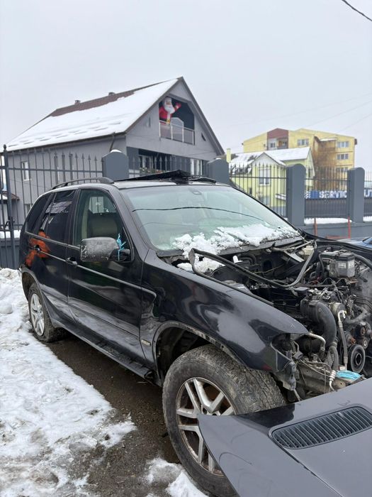 Dezmembrez BMW X5 3.0 Diesel