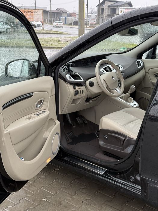 Renault Scenic 3 2011 1.4 BENZINA + GPL