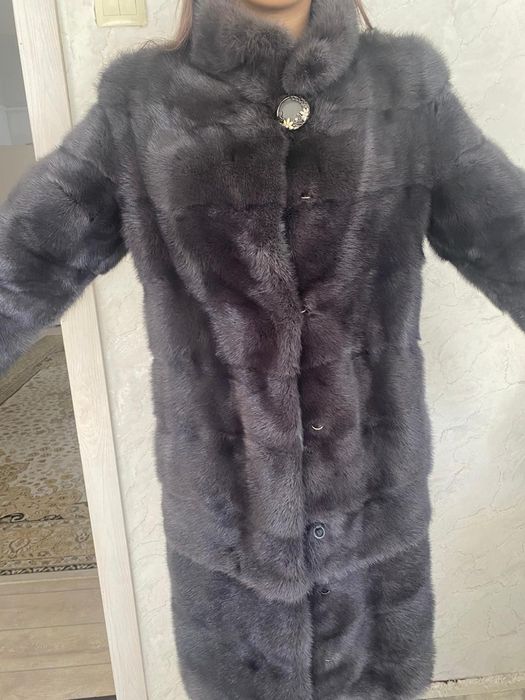 Шуба норковая красивая