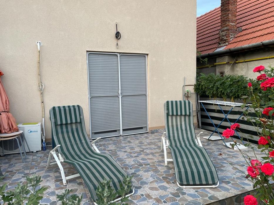 Inchiriere apartament la casa Bujac