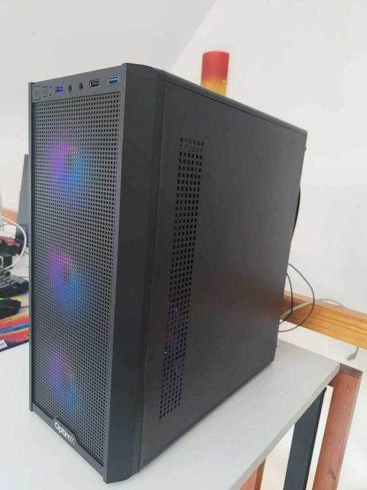 PC Gaming 1080p Intel i5 RX580 8GB Racire pe lichid AIO