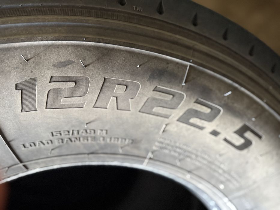 Грузовые Шины 12.22.5 Б/У