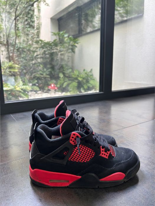 Jordan 4 Red Thunder
