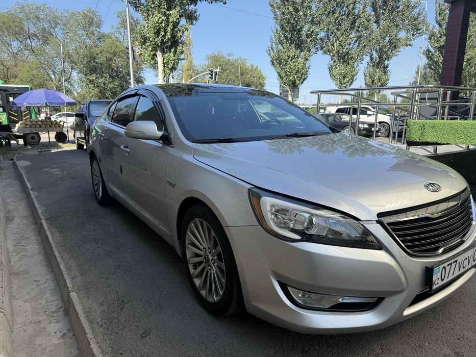 Продам  Kia  K7 .