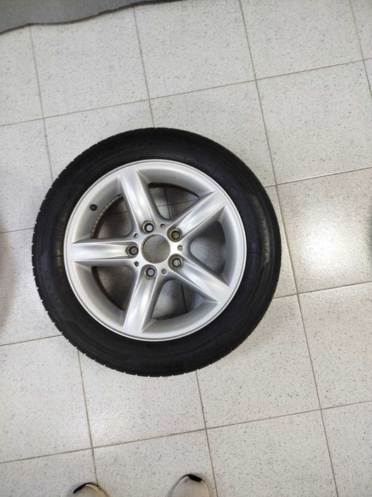 Джанти с два комплекта гуми свалени от BMW E90 325