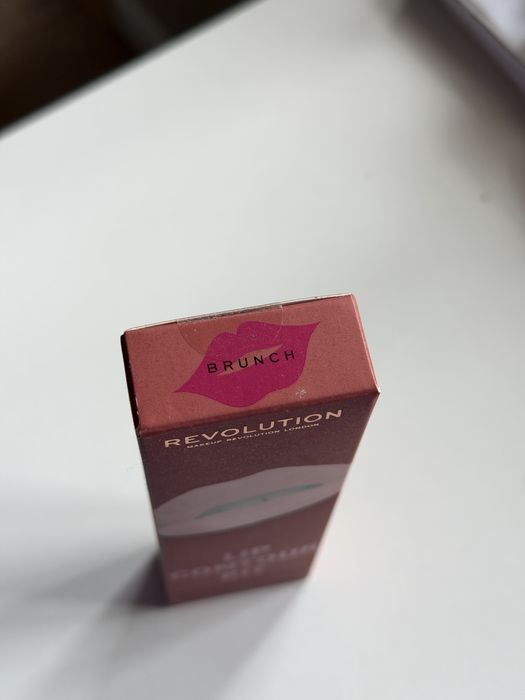 Makeup Revolution Lip Contour Kit - Brunch