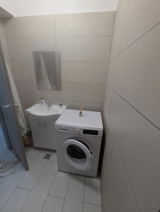 Inchiriere apartament 2 camere decomandat