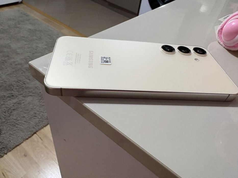 Смартфон Samsung  s24