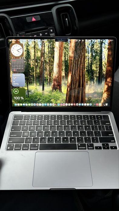 Mac book air m2 13.6-inc