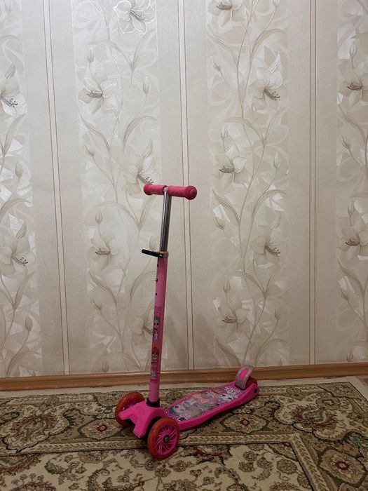 продам самокат для девочки