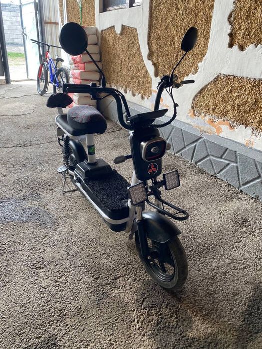 Продам электроскутер