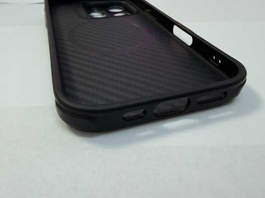 husa tip carcasa -  IPhone 16 Pro, noua - 29 lei