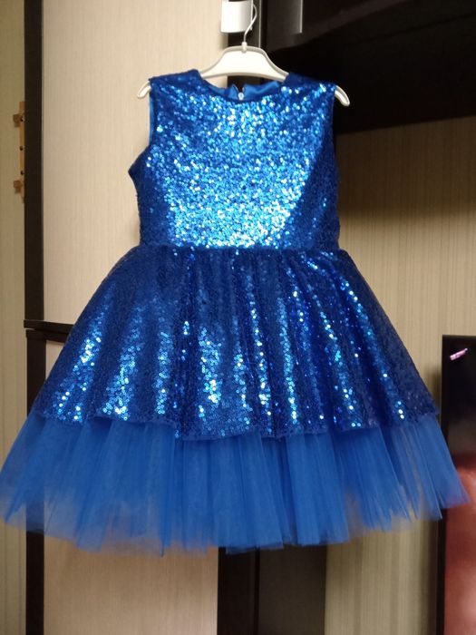 Продам платье на девочку