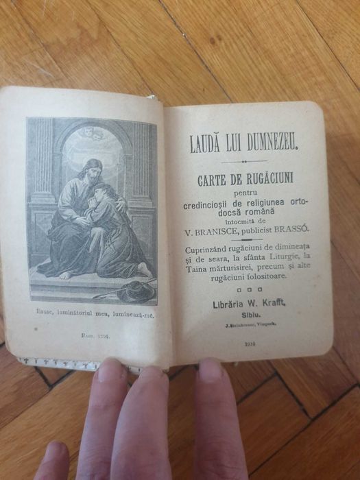 Carte de rugăciuni veche de peste 100 de ani !
