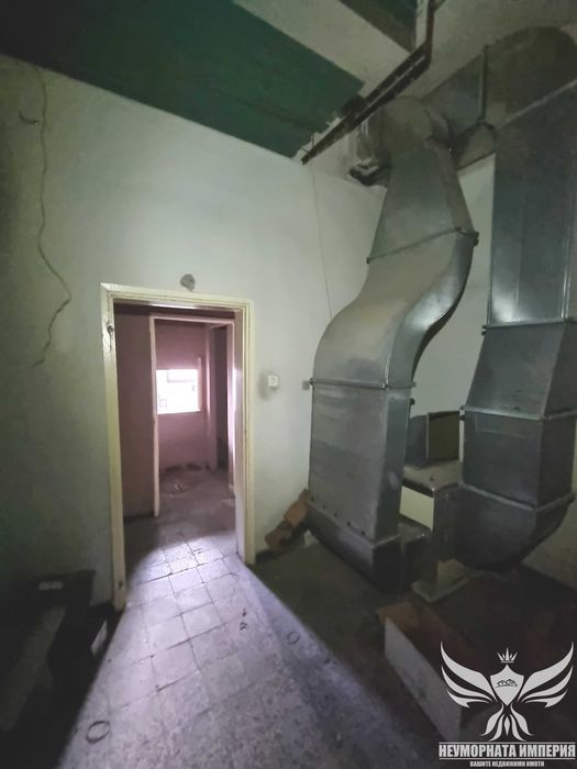 Продавам магазин, помещение, склад 200кв. в гр.Пловдив, център