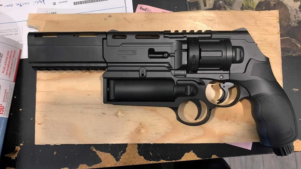 Pistol [PUTERNIC MAX JOULII!] Cu Bile De Cauciuc Airsoft Co2 - LEGAL
