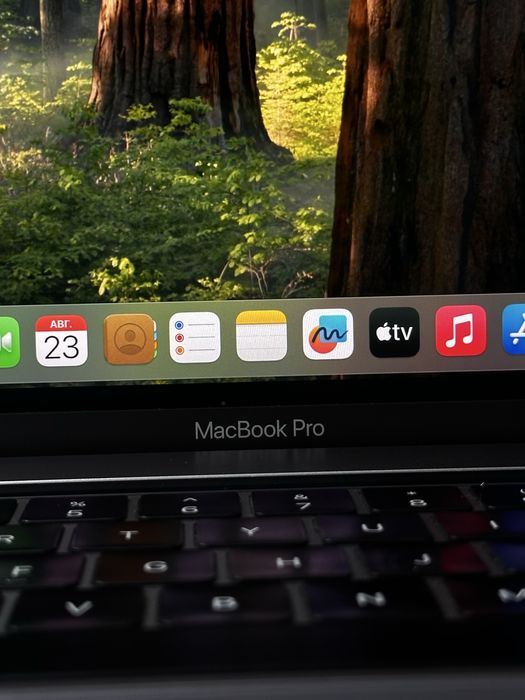 Арзон нархда Macbook Pro 2018 i7 16/256