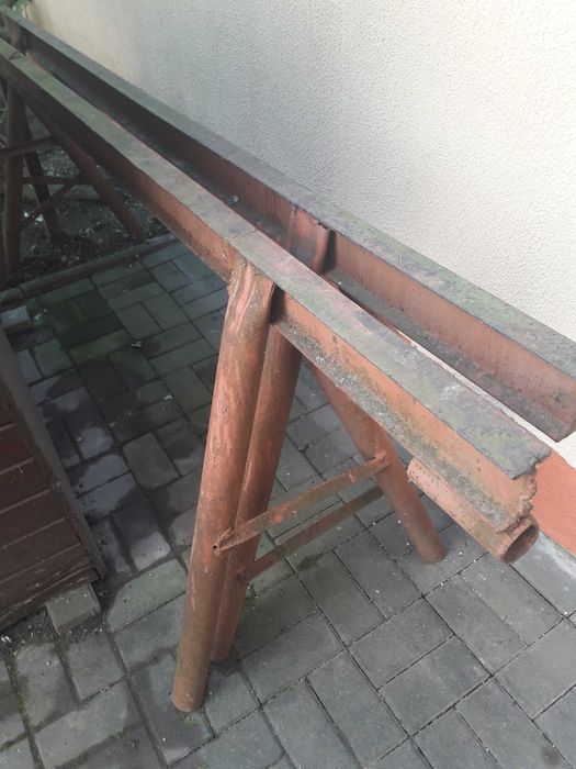 Vand capre(stative) pentru confectii metalice
