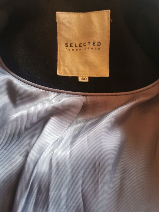 Дамско късо палто 50% вълна