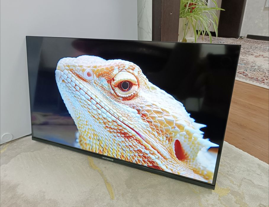 Телевизор LEADBROS Smart TV.