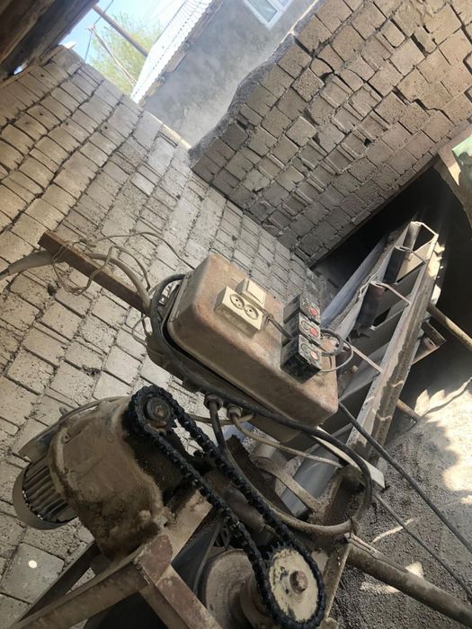 Шлакоблочный аппарат (станок)