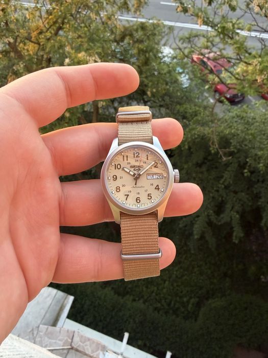 Seiko 5 Field Automatic
