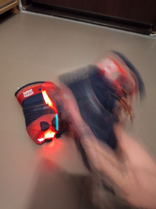 Încălțăminte rezistenta la apă și umezeală