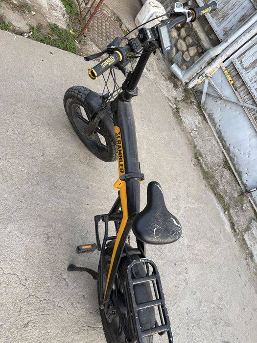 De vanzare bicicleta scrambler ducati