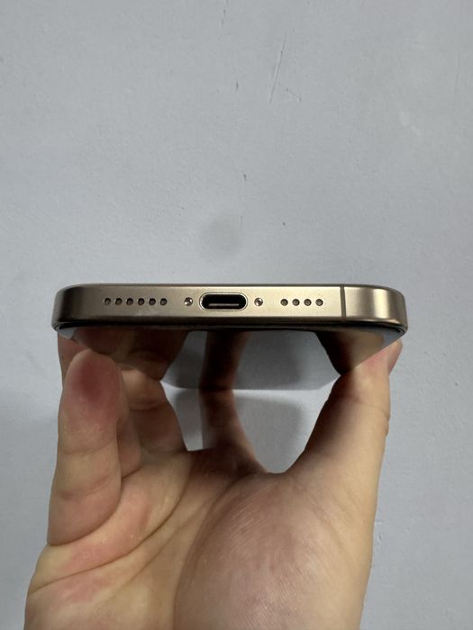 Продам iPhone 16 Pro Max в идеальном состоянии