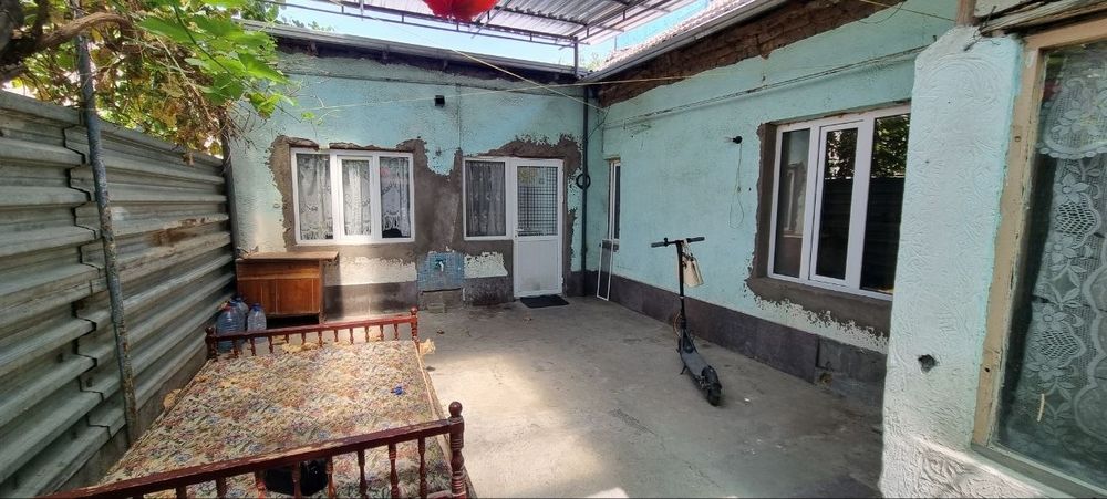 Дўслик метро 3 комнатная коттедж 1 сотик