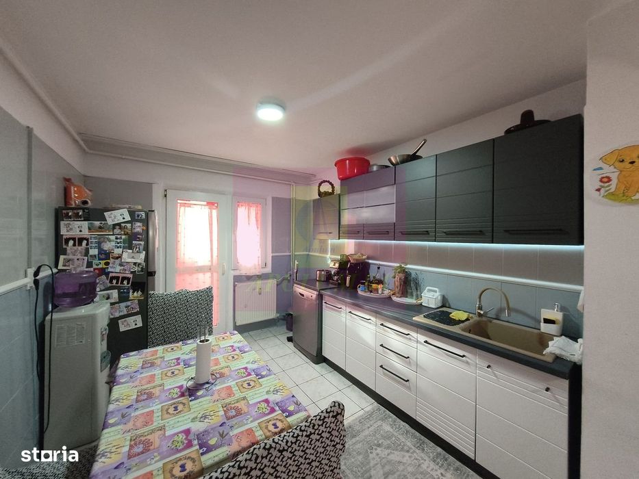 Apartament spațios de 4 camere bl 1982 Berceni etajul 8 bloc anvelopat