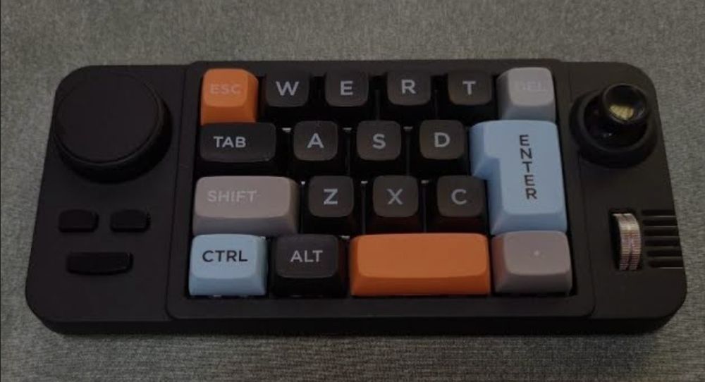 K811 Macro Mechanical Keyboard