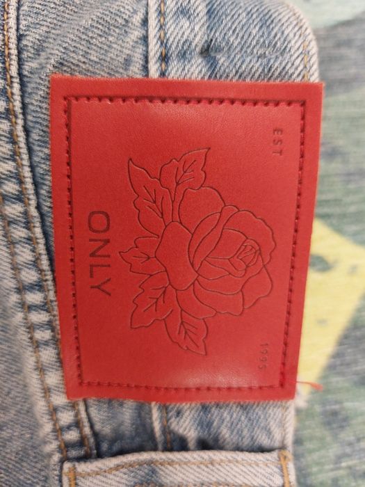 Дънки Only с камъни актуален модел