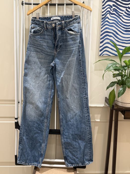 Прямые джинсы Зара б/у