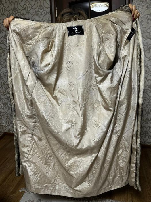 Продам норковую шубу