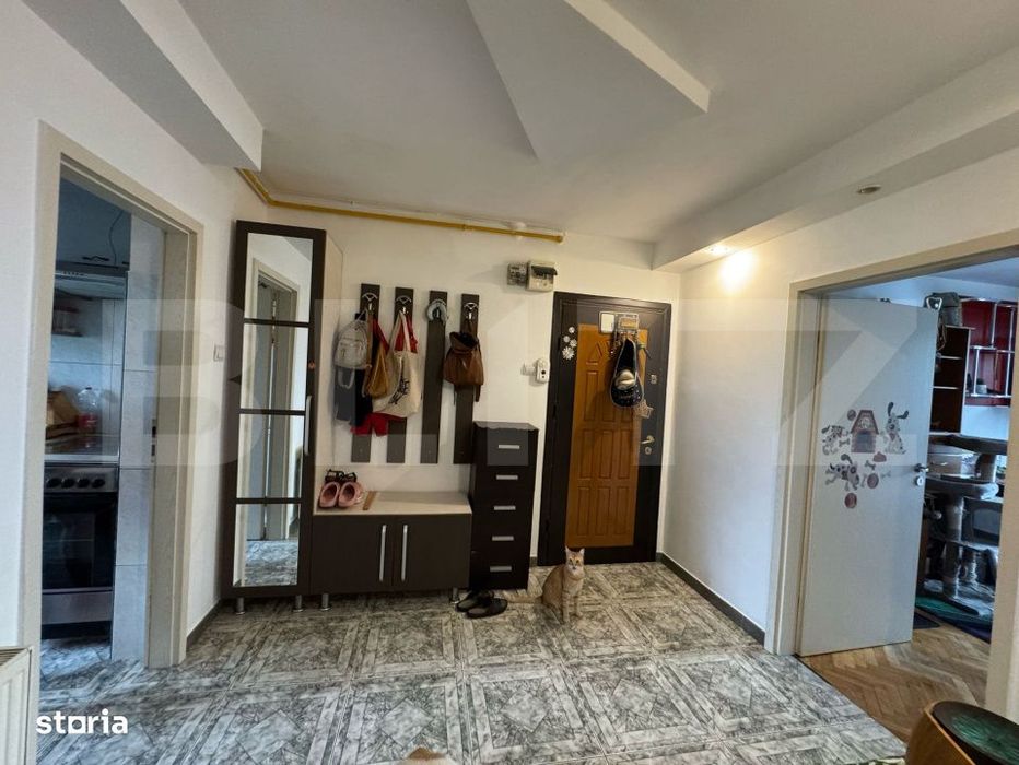 Apartament de vanzare, cu 3 camere decomandat, 61 mp, zona Progresul