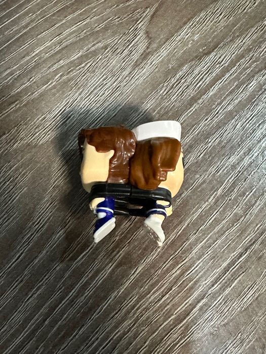 Фигурки очень странные дела.