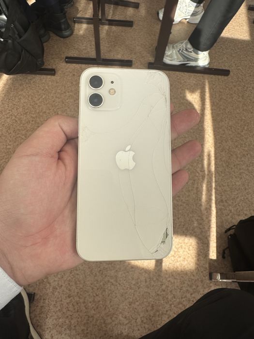 Продам Iphone 12 128GB