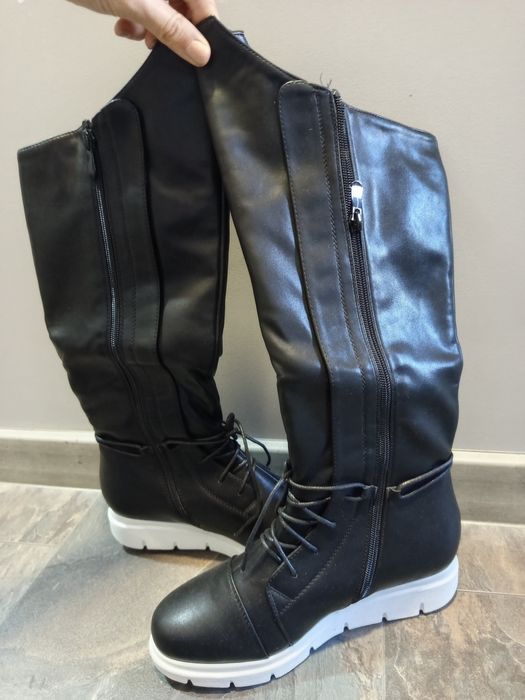 Високи ботуши от еко кожа