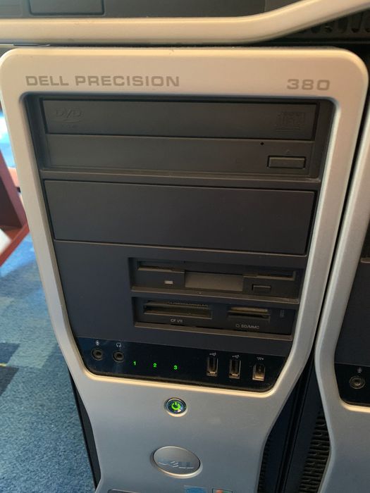 Компютри или части Dell