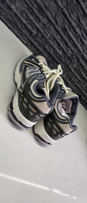 New Balance 740 whitee/green