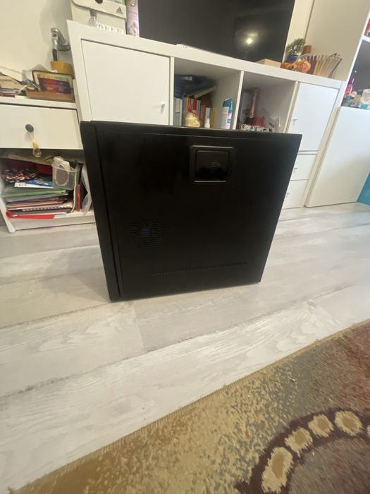 PC Retro Raidmax Dirk-Tooth