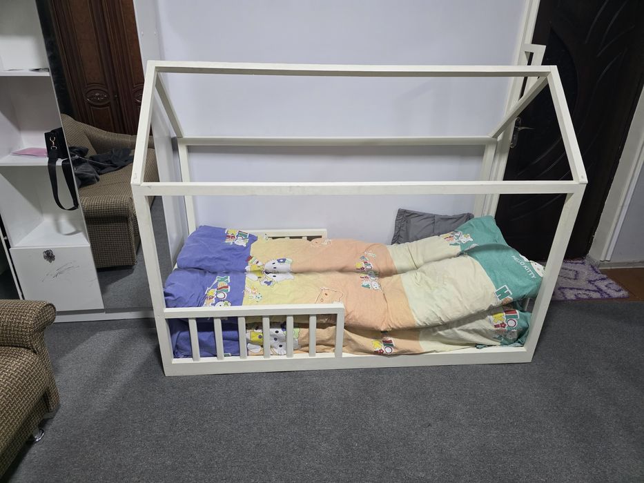 Детский кроватка сотилади