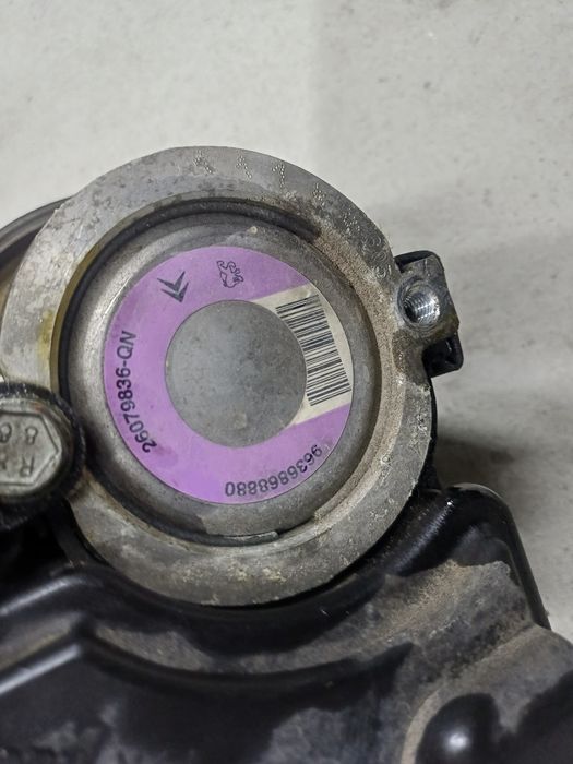 Хидравлична помпа за пежо и ситроен 1.6 бензин