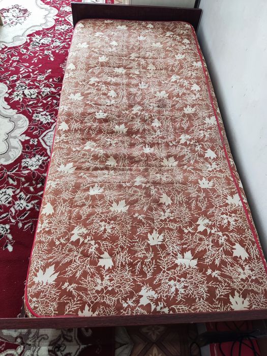 Кровать полуторка