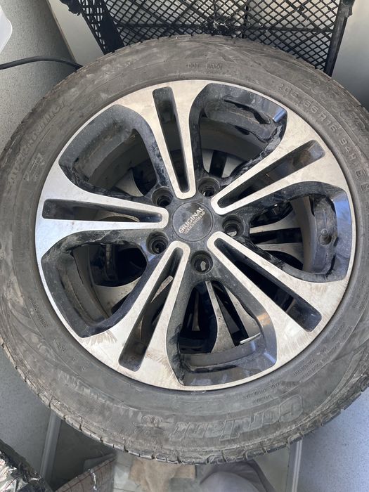 Шины практически новые!